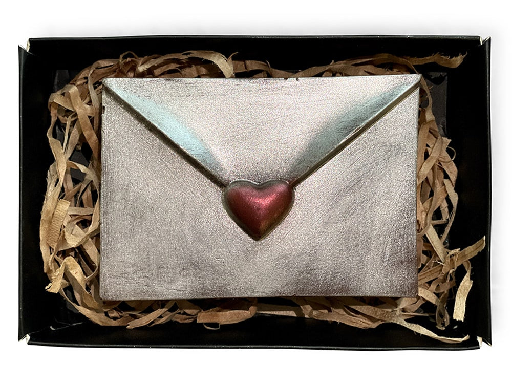 Love Letter - Dark or Milk Chocolate