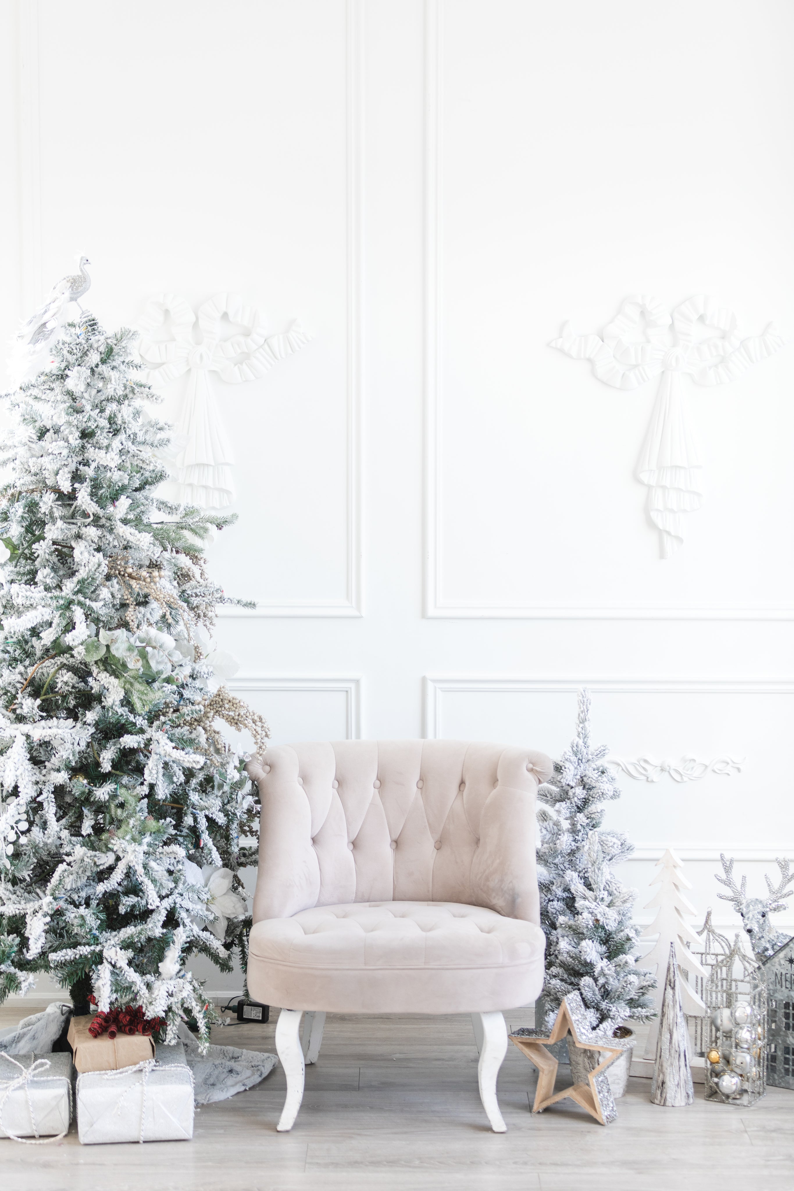 white-room-christmas.jpg